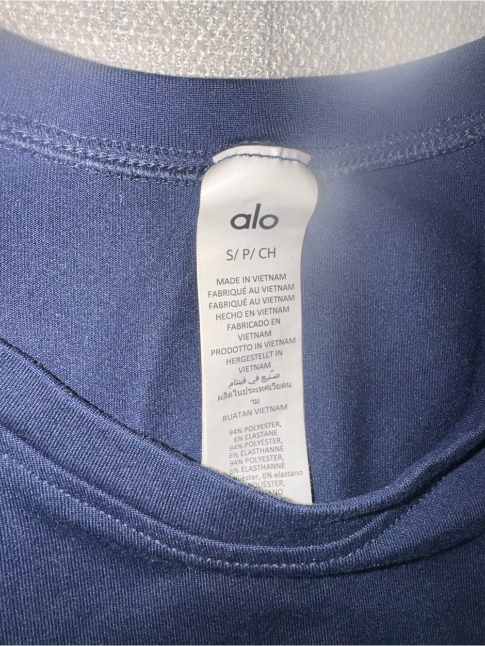 ALO Yoga Navy Short Sleeve Crop Top - Picture 5 of 7